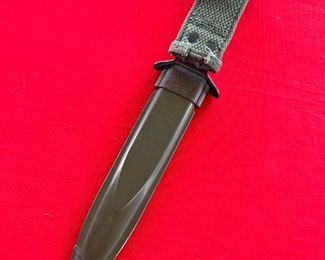 US M6 Bayonet MILPAR W/ U.S.M8A1 SCABBARD