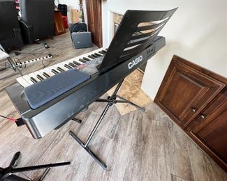 Casio CTK-519 Electronic Keyboard with stand and seat
