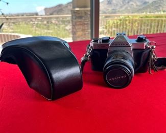 Pentax K1000 35mm SLR Camera with 35-80mm Lens