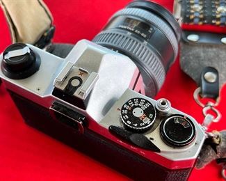 Pentax K1000 35mm SLR Camera with 35-80mm Lens