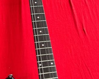 Silvertone by Samick SS-11/BK Strat Style Electric Guitar no case