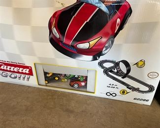 Carrera Go 62286- 1:43 Nintendo Mario Kart Wii slot Car Racing System