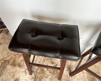 2pc Backless Saddle Seal Counter Height Stools PAIR