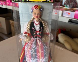 1997 Mattel Polish Barbie Doll Dolls Of The World 18560 #1