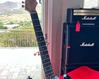 Silvertone by Samick SS-11/BK Strat Style Electric Guitar no case 40x12x3in HxWxD