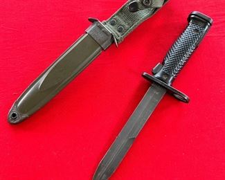 US M6 Bayonet MILPAR W/ U.S.M8A1 SCABBARD Blade: 6.75 Total:11.5in