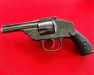 Eastern Arms Co .32 Caliber S&W Hammerless Top Break Revolver Case:4.5x9.2in