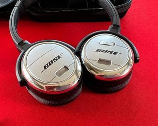 Bose QC3 Quiet Comfort 3 Acoustic Noise Cancelling Headphones 8x6.5x2.5in HxWxD
