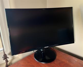 Samsung Curved 24in Monitor C24F390FH 16.5x21.5in HxWxD