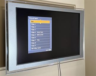 SONY XBR TV No Mount 29x49.5in HxWxD