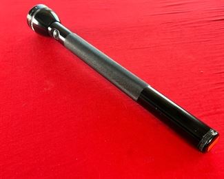 Mag-LIte Flashlight Vintage 7 cell 16.5in Long