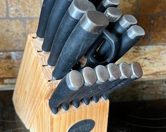 Hampton Forge Epicure 17-Piece Stainless Steel Knife Set with Storage Block 16 piece + Block