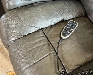 AS-IS La-Z-Boy Greyson Leather Power Recliner #1 40 x 38 x 44 HxWxD