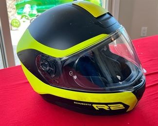 Schuberth R2 Motorcycle Helmet With Hi Visibility Green XL