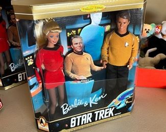 Barbie & Ken Star Trek Gift Set 30th anniversary #2 15006 13.5x12x3in HxWxD