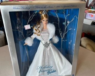 Barbie Winter Fantasy 2003 Barbie Doll b2519 14x11x3in HxWxD