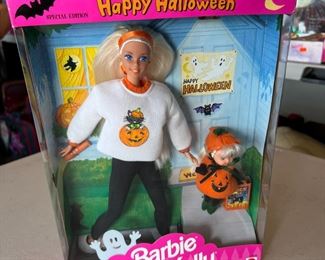 Barbie & Kelly Happy Halloween Gift Set Special Edition Doll 1996 17238 13x9x2.5in HxWxD