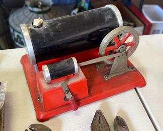 Empire Metal Ware Corp Steam Engine B32