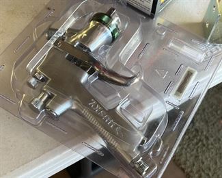 Husky HVLP Gravity-Feed Spray Gun 551-334