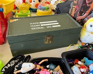 1964 GI JOE Sailor Footlocker Set Soldier Action Figure 5 x 13.5 x 6.5.in HxWxD