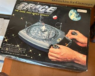 1979 Space the Game That Defies Gravity 3x12x10in HxWxD
