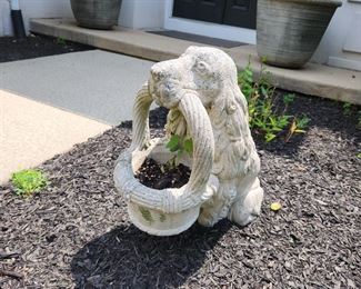 concrete planters, buyer moves