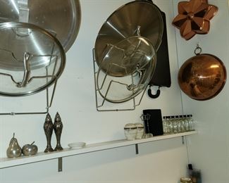 kitchen pantry & entertaining items