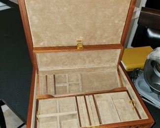 Osvaldo Agresti jewelry box, with key