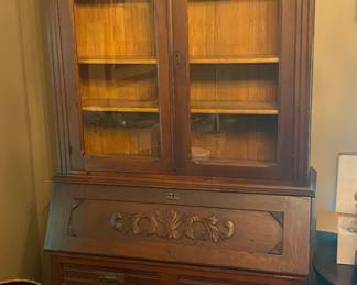 Ornate Victorian Secretary/Bookcase 