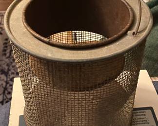 Old Minnow Bucket Insert