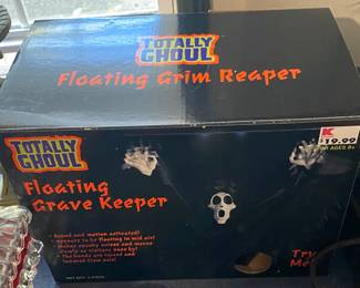 Totally Ghoul Floating Grim Reaper