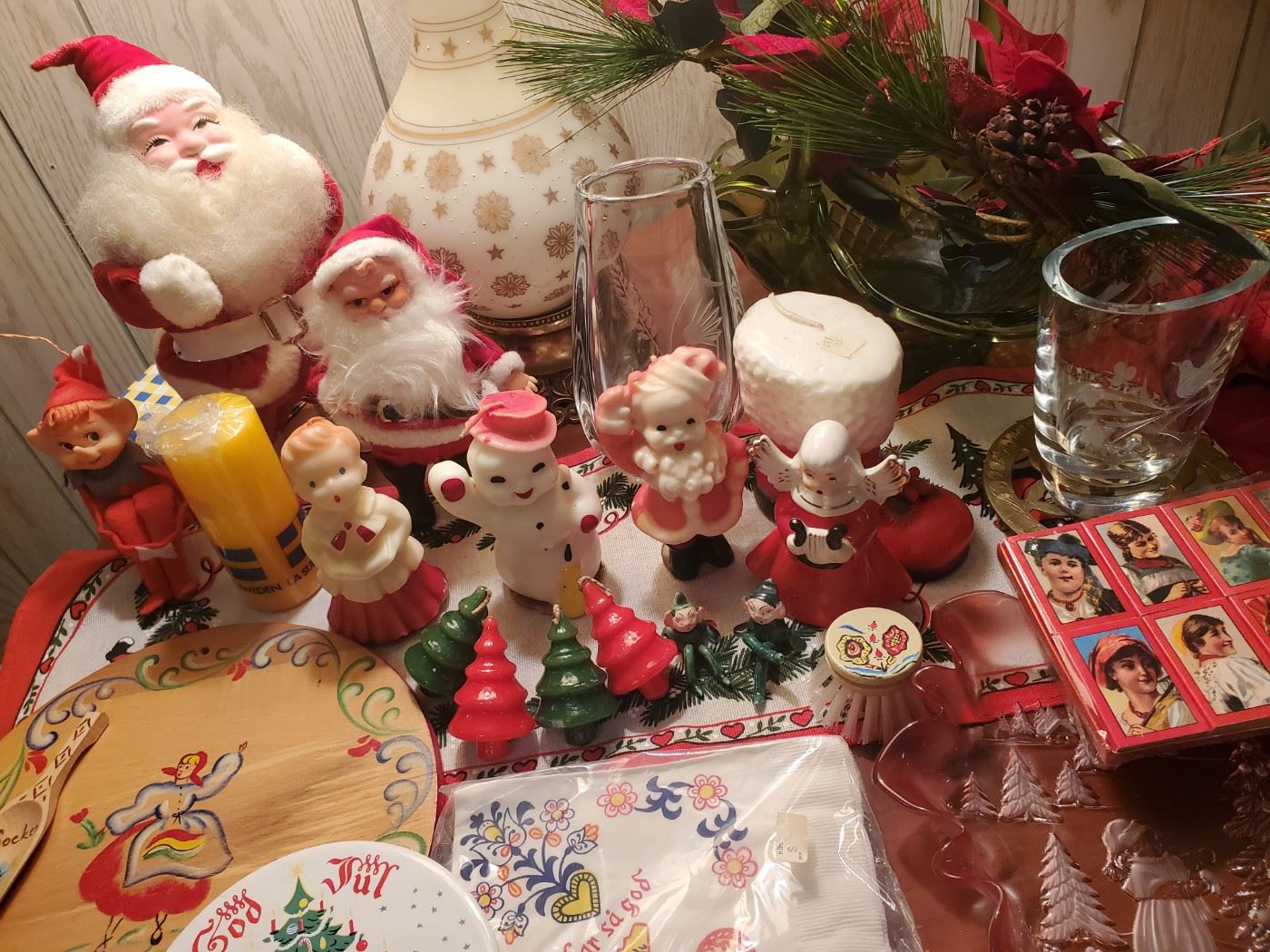 Stardust Estate Sales Vintage Home Decor,... starts on 7/14/2023