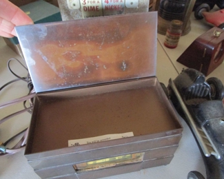 1950's Lawson Model 75x Clock Cigarette holder style case - working!