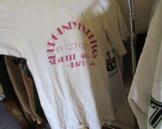 Burgandy rare 1973 concert t