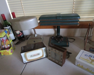 Deco lamps and clocks