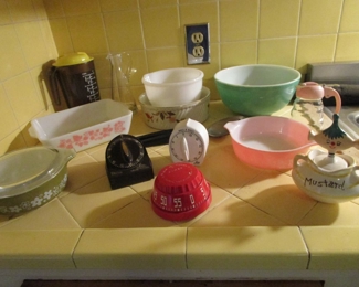 Vintage timer collection, Pyrex, Holt Howard style mustard