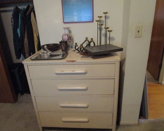 Old chippy white dresser