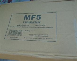 5' ALUMINUM FOLDING RAMP