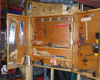 CARPENTERS TOOL CHEST