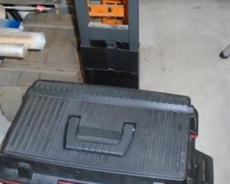 PORTABLE TOOLBOX