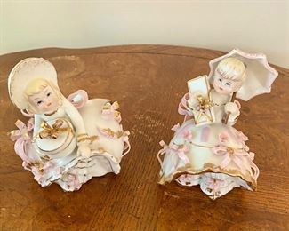 "Lefton" Figurines Ribbon Dress Girls (1957)