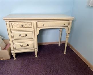 cute vintage bedroom set with matching dressers, nightstands - Kent Coffey El Chico series