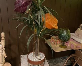 the funkiest vintage foliage lamp