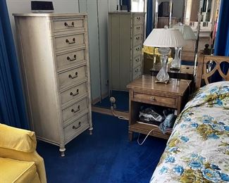 Henredon bedside tables