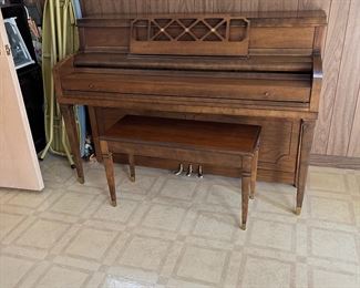 piano - make an offer!