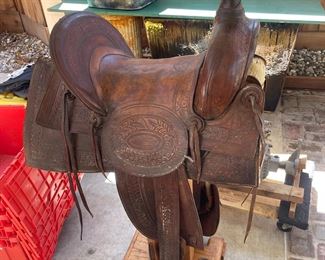 Saddle