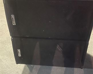 Speakers eliminators