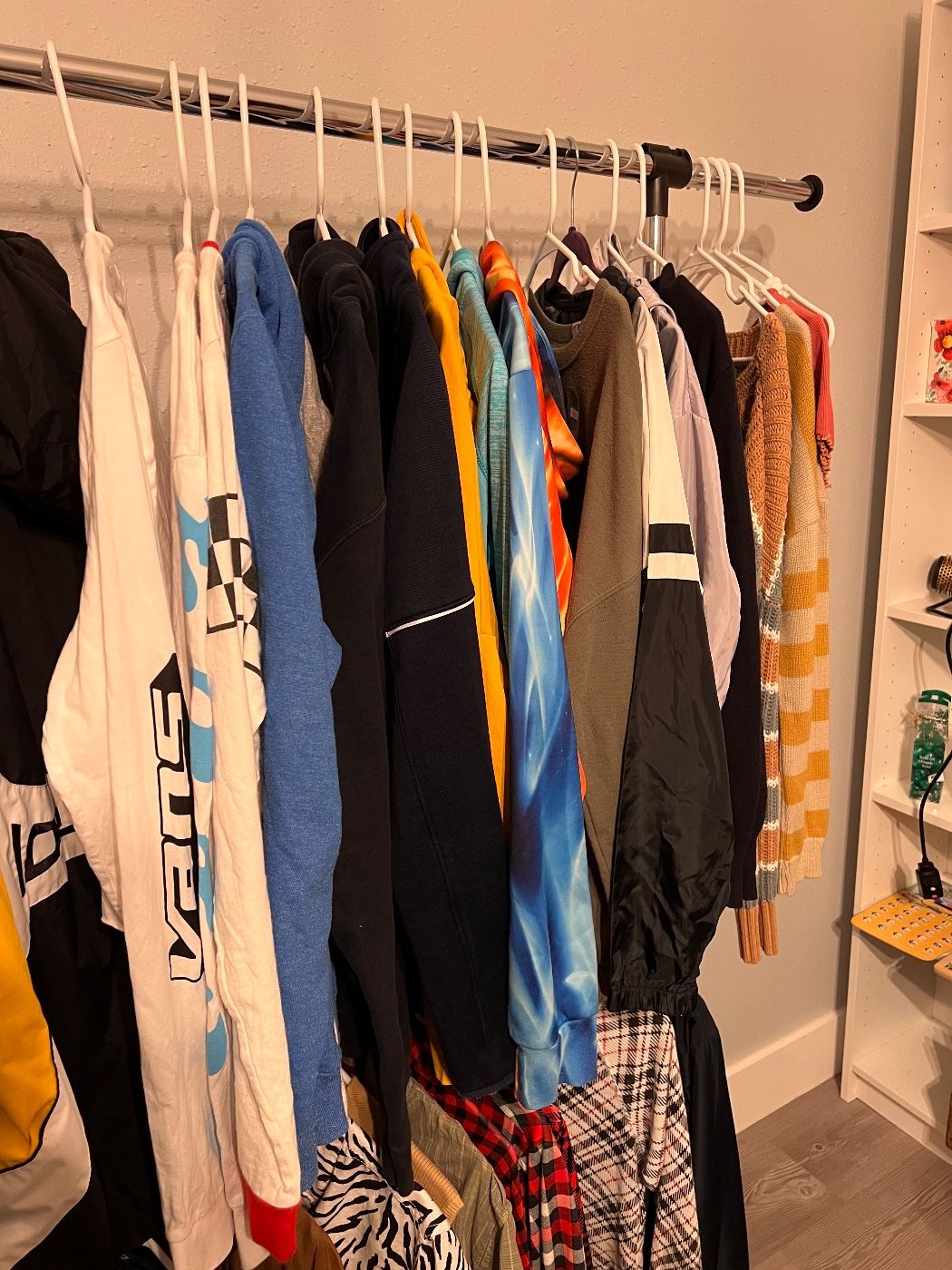 Lots of girls/women’s clothing