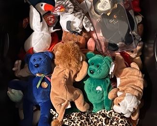 Tons of beanie babies