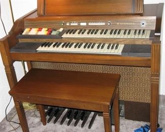 Hammond Organ 5000 Series   